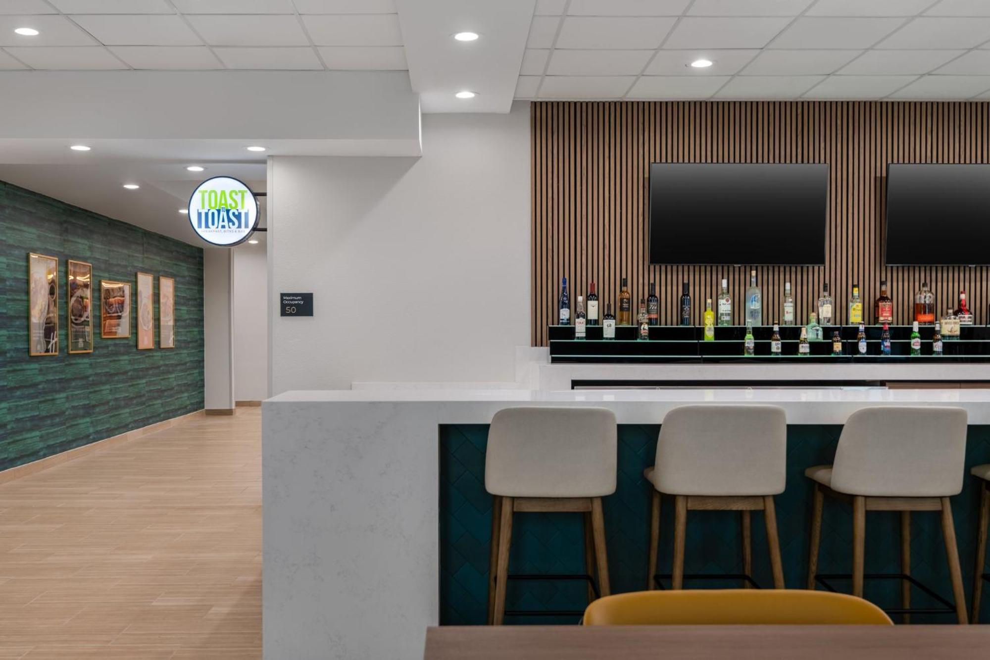 Holiday Inn Galveston Island By Ihg Bagian luar foto