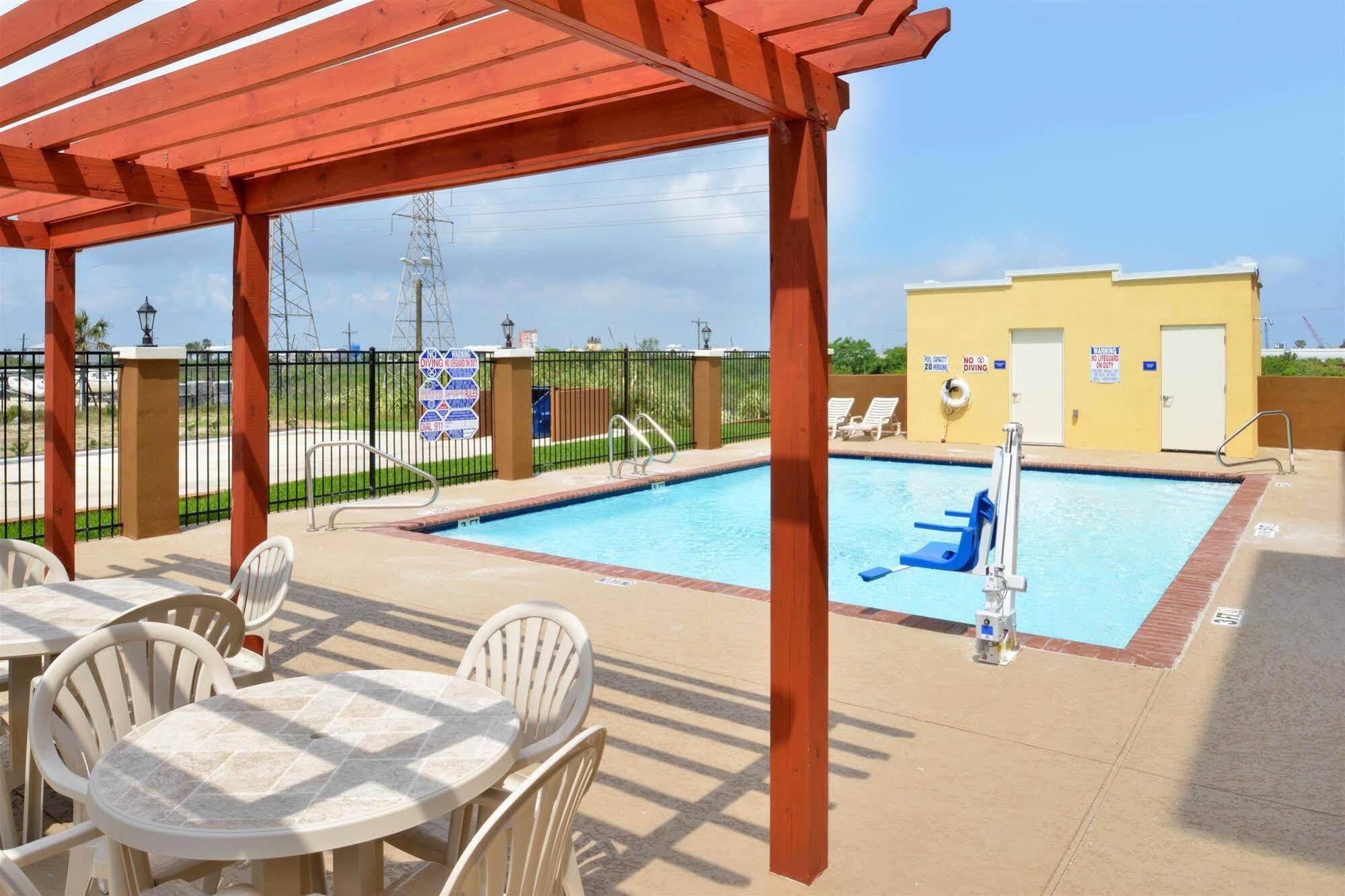 Holiday Inn Galveston Island By Ihg Bagian luar foto