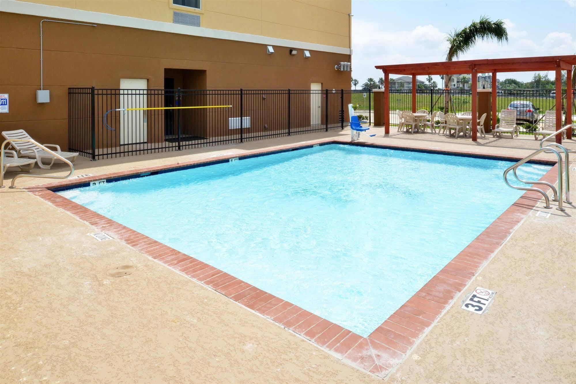 Holiday Inn Galveston Island By Ihg Bagian luar foto