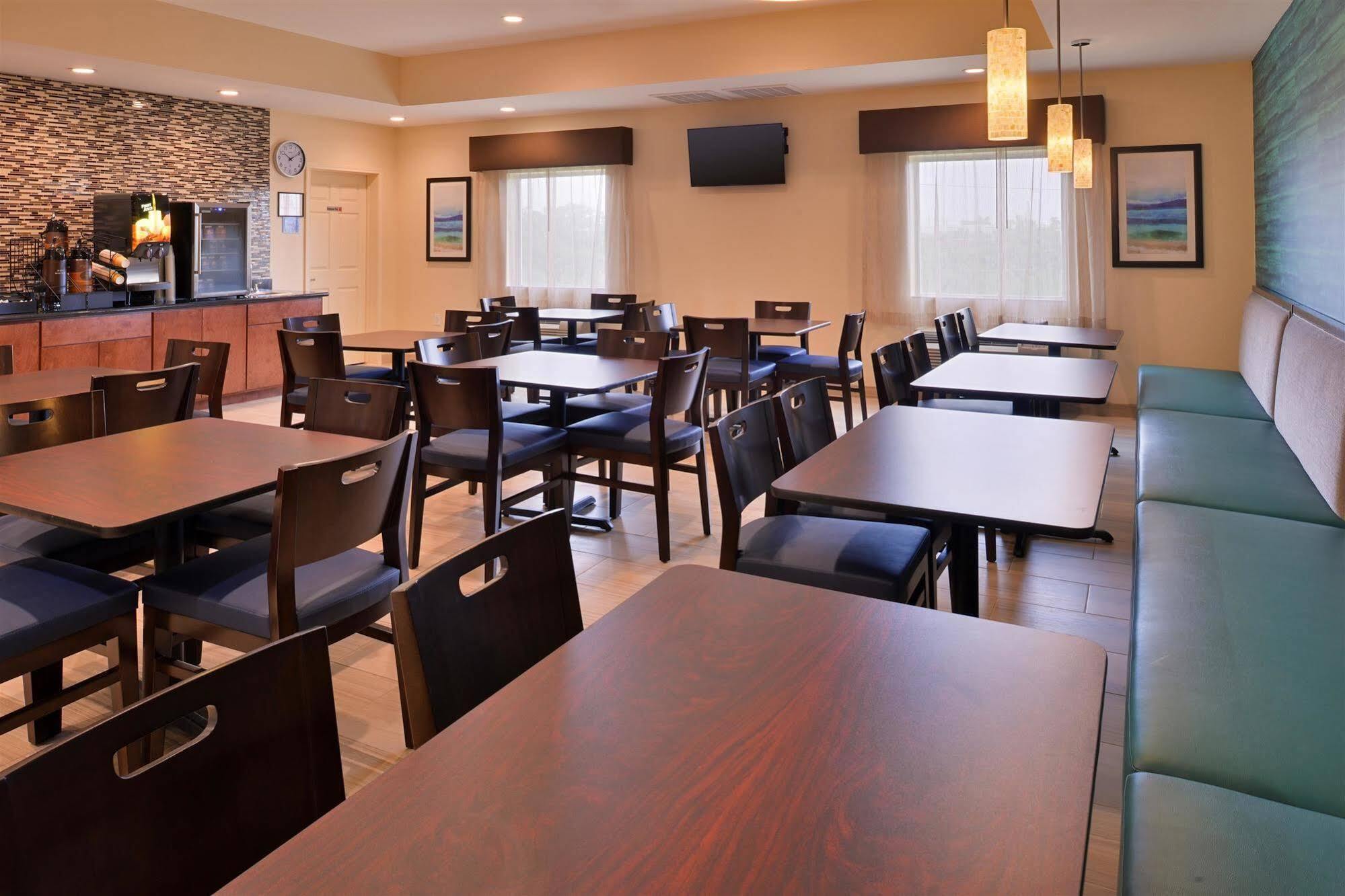 Holiday Inn Galveston Island By Ihg Bagian luar foto